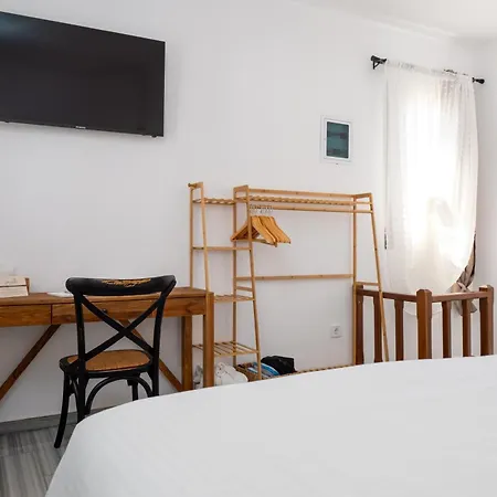 Parosland Hotel