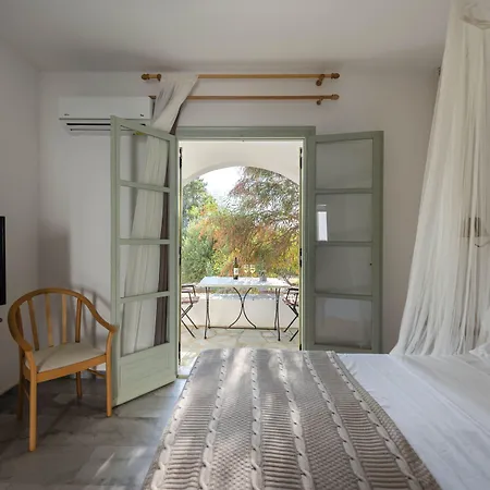 Parosland Hotell Alikí