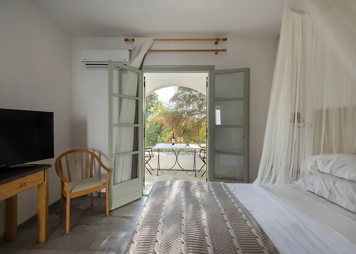 Parosland Hotel Alikí